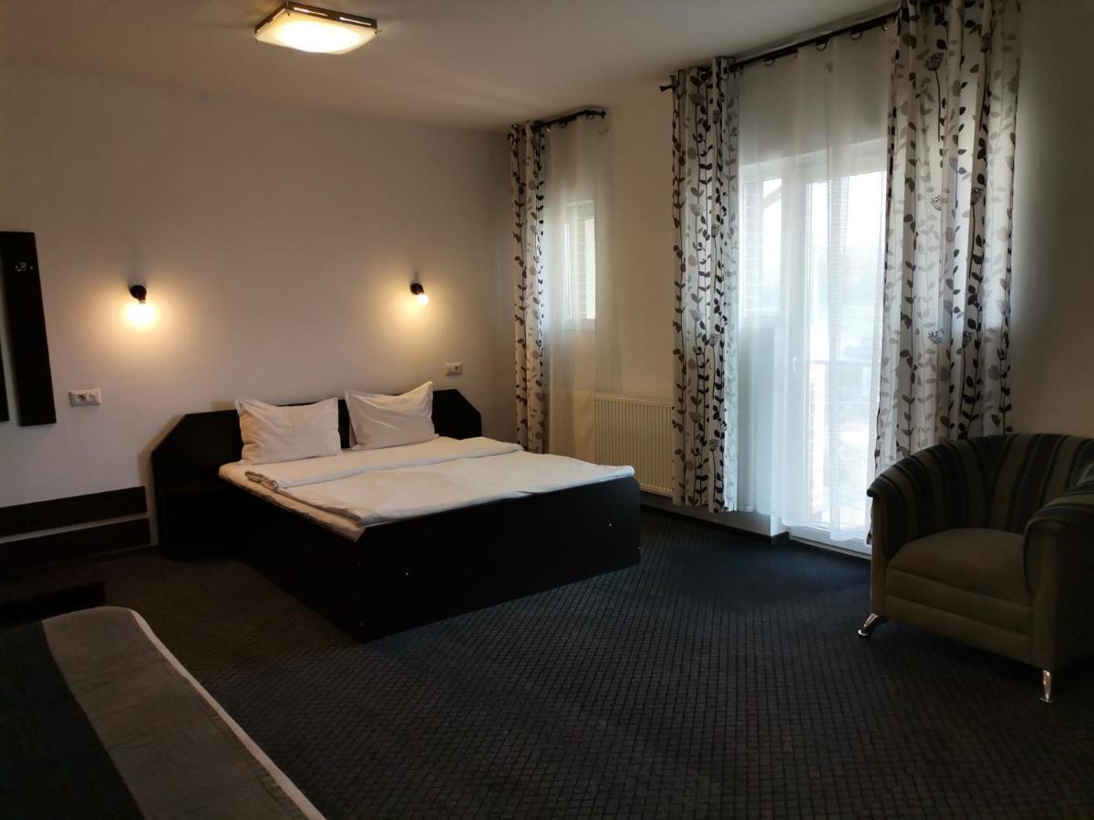 Motel Davios Zsilvásárhely Kültér fotó