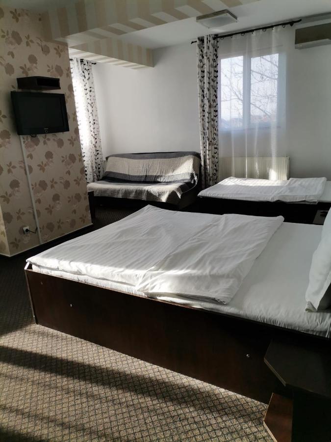 Motel Davios Zsilvásárhely Kültér fotó