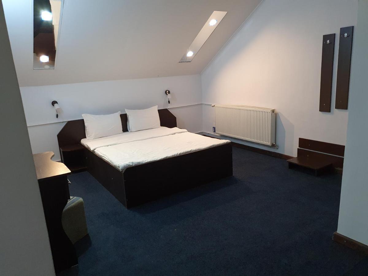 Motel Davios Zsilvásárhely Kültér fotó