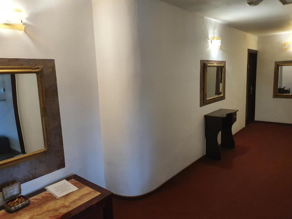 Motel Davios Zsilvásárhely Kültér fotó