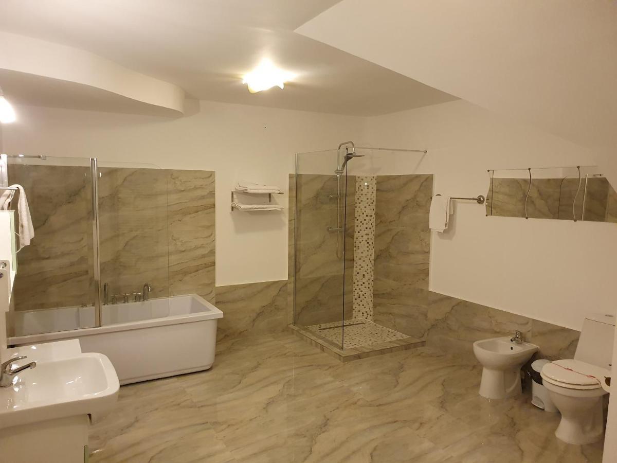 Motel Davios Zsilvásárhely Kültér fotó