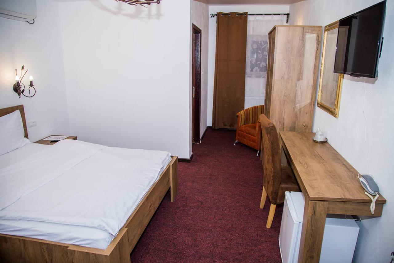 Motel Davios Zsilvásárhely Kültér fotó