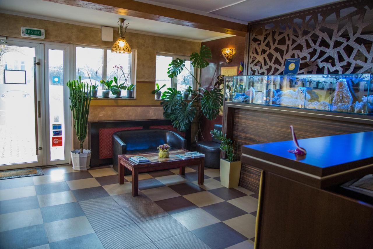 Motel Davios Zsilvásárhely Kültér fotó